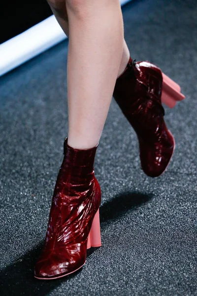Look 29